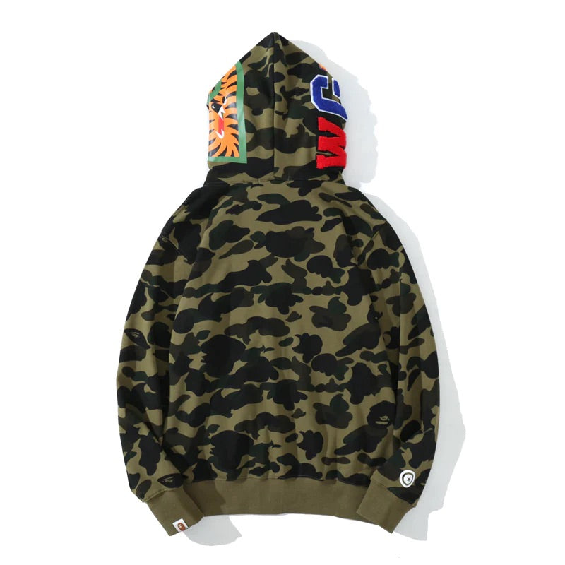 BAPE